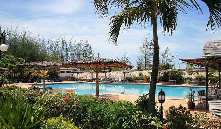 Alma Oasis Long Hai Resort 