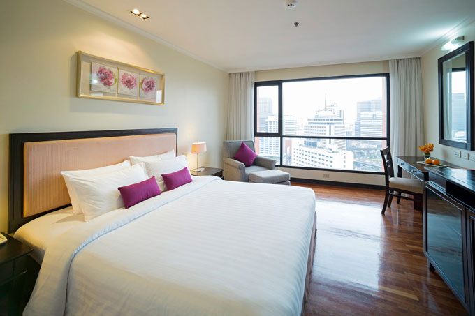 Bandara Suites Silom