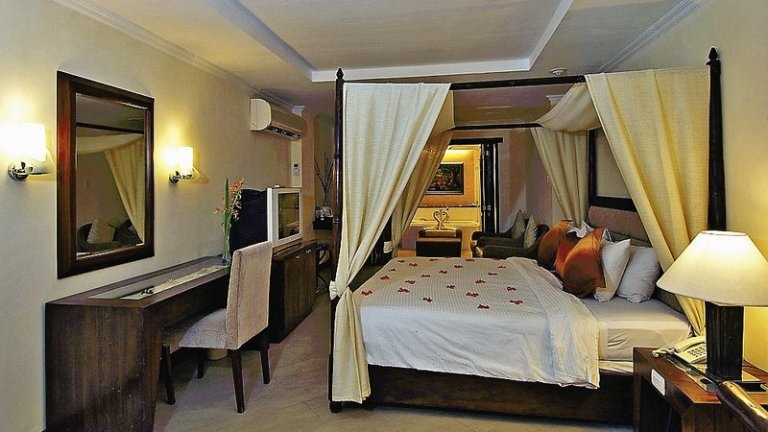 Boracay Mandarin Beach