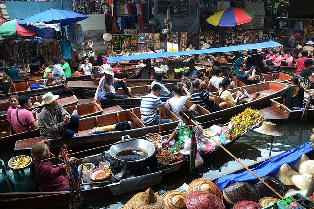 Damnoen Saduak schwimmender Markt & Rom Hub Eisenbahnmarkt, Thailand