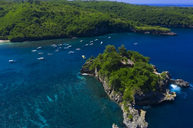 Nusa Penida's Ostküste, Indonesien