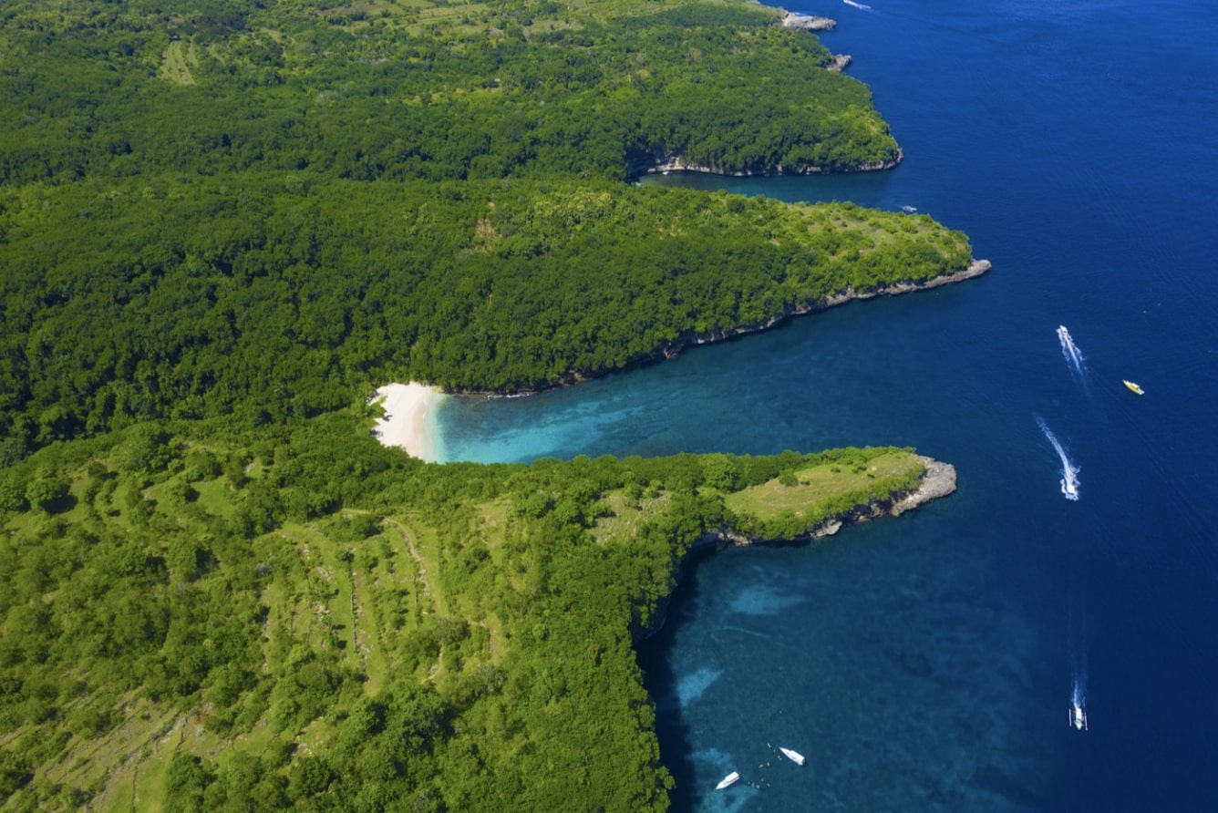 Nusa Penida's Westküste, Indonesien