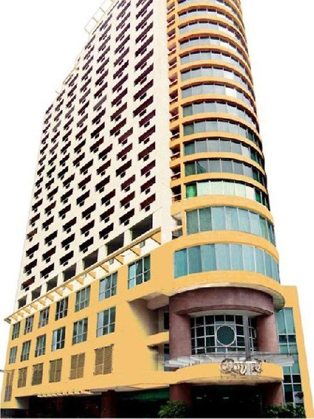 Oxford Suites