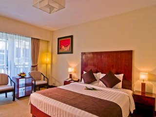 Quoc Hoa Premier Hotel