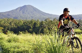Radtour zum Vulkan, Indonesien
