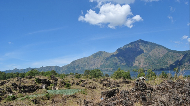 Wandern-zu-den-mystischen-Bergtempeln-von-Bali